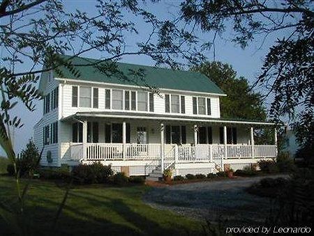 Lazyjack Inn On Dogwood Harbor Tilghman Экстерьер фото