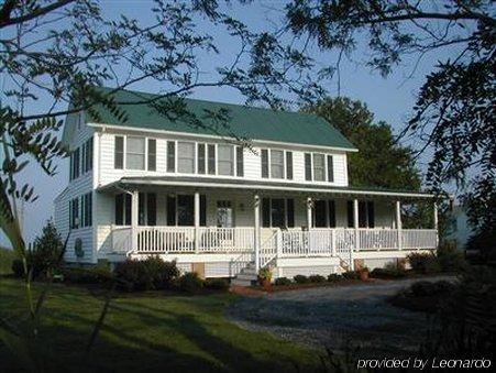 Lazyjack Inn On Dogwood Harbor Tilghman Экстерьер фото